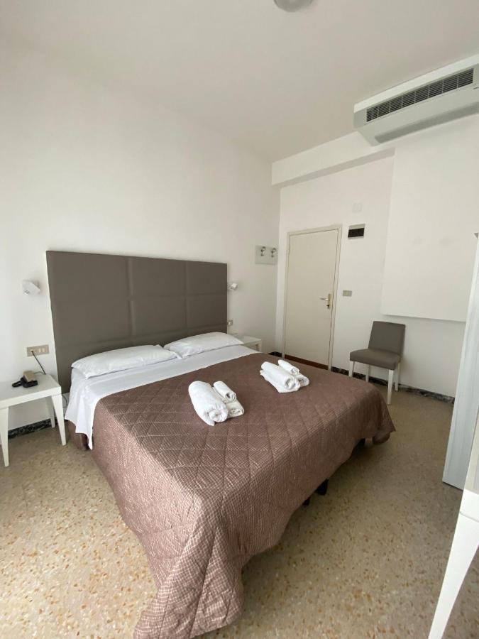 Hotel Silver Rimini Exterior photo